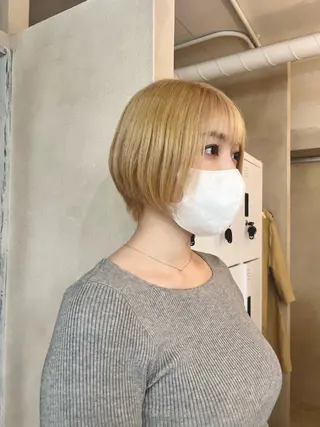 ショート ブリーチカラー 🤎〰️Yuunaのヘアスタイル