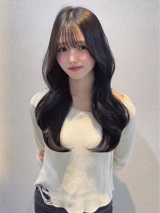 ロング レイヤーカット 新川栄一朗のヘアスタイル