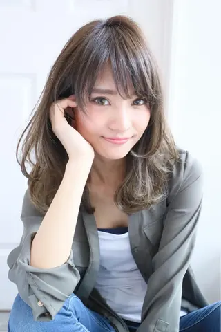 セミロング カラー パーマ ヘアアレンジ ひがし　まさし JYUNESU副代表のヘアスタイル