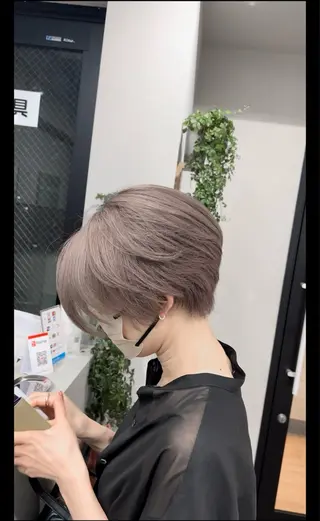 ショート カラー バレイヤージュ /ハイライト/もときのヘアスタイル