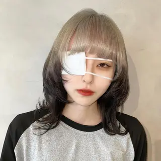 ミディアム カラー デザインカラー/パー マ🦖外岡咲希🦖のヘアスタイル