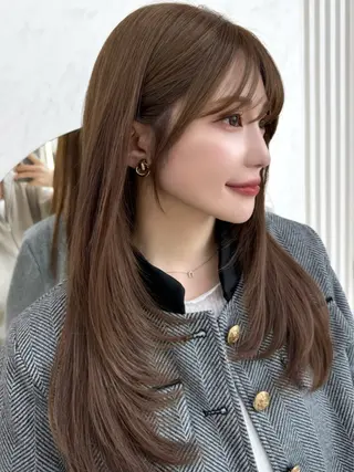 セミロング レイヤーカット/ 顔まわり/アオイのヘアスタイル