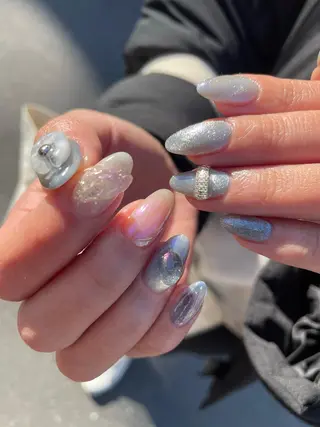 ロング カラー ヘアアレンジ キッズ ネイル マツエク・マツパ アイブロウ 福田 加奈のネイルデザイン