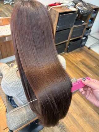 カラー レナ┊︎髪質改善 ┊︎シルクストレートのヘアスタイル