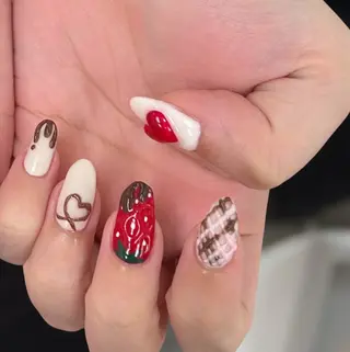 ネイル アトリエ　ミモザ所属・いまむら あかりのネイルデザイン