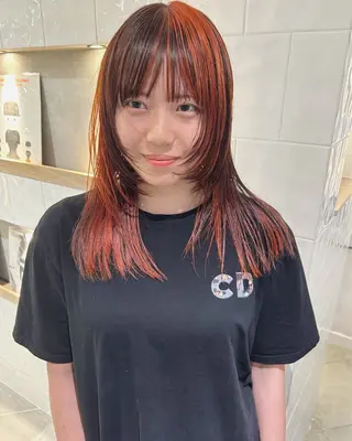 セミロング カラー Loom.所属・村上雅人 ナチュラルモードのヘアスタイル