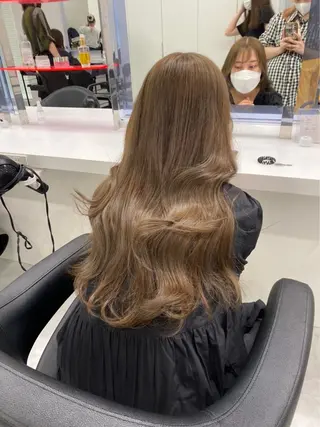 セミロング カラー ヘアアレンジ Ella所属・nana【艶髪】/ レイヤー/縮毛矯正のヘアスタイル