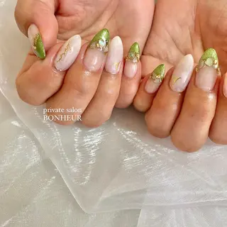 ネイル BONHEUR Annaのネイルデザイン