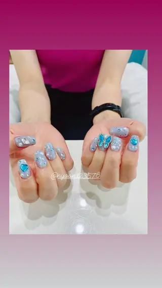 ロング キッズ ネイル マツエク・マツパ アイブロウ 13日3980円‼️ マグもデザインも◎のネイルデザイン