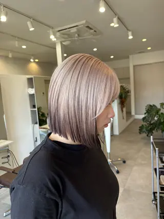 ミディアム カラー YUEN イシイ アミのヘアスタイル