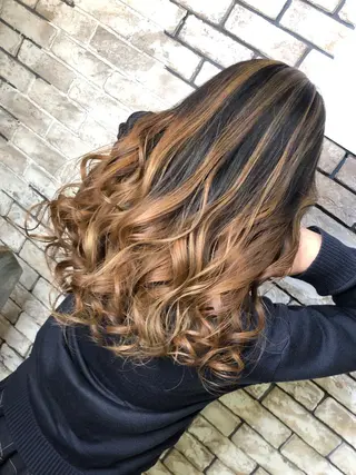 ロング カラー ハイトーン/韓国風 🤍Nacchi🐈のマツエク・マツパデザイン