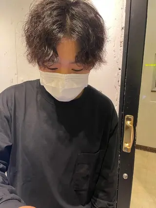 パーマ メンズ hisano / ハイトーン・透明感のヘアスタイル