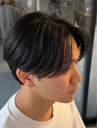 メンズ care所属・西本 泰智のヘアスタイル