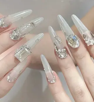 ネイル queen nailのネイルデザイン