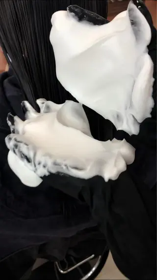 ロング Aujua ソムリエ 勝又舞夏のヘアスタイル