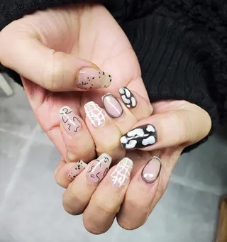 ネイル nailstudio eviz新宿店のネイルデザイン