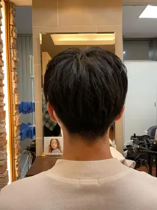 ショート 新籾 尚哉のヘアスタイル