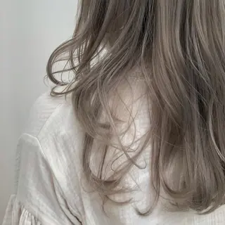 セミロング miyu ハイトーン/レイヤーのヘアスタイル