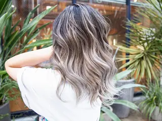 セミロング カラー Re:ta Hair 飯田淳平のヘアスタイル