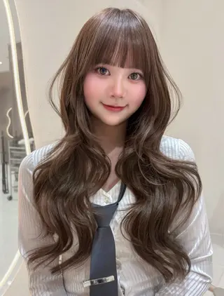 ロング カラー MIYOSHI RIRIのヘアスタイル