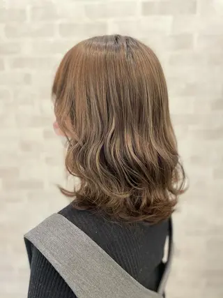 セミロング カラー Well's TAIGAのヘアスタイル