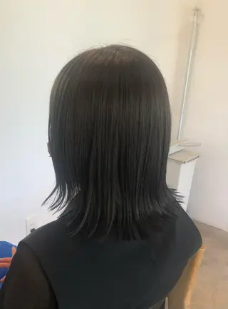 カラー yuragi所属・竹内 絢香のヘアスタイル