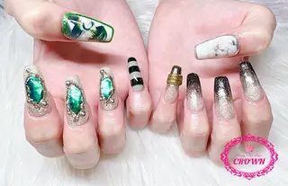 ネイル CROWN プライベートサロンのネイルデザイン