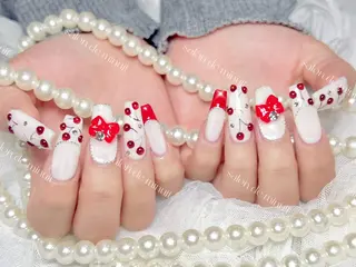 ネイル Una ☀️☀️のネイルデザイン