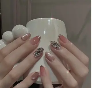 ネイル T. Leeのネイルデザイン