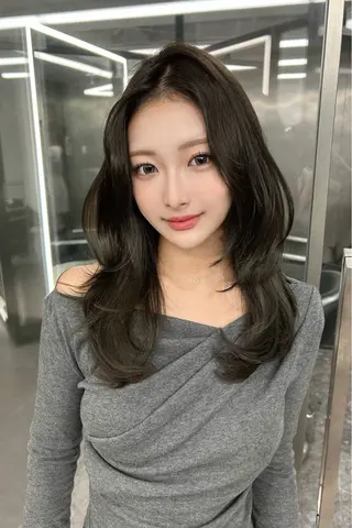 ミディアム カラー LANDS所属・nanaka 🤍韓国ワンホンヘアのヘアスタイル