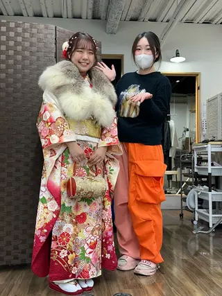 GLOSS 心斎橋 山上のヘアスタイル