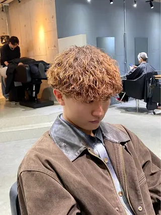 ショート メンズサロンHYPE所属・ツイスパ/シャドウ 波巻き/平山のヘアスタイル