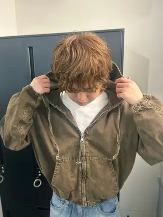 カラー メンズ limit ユイカ/ ハイトーンカラー🫟のヘアスタイル