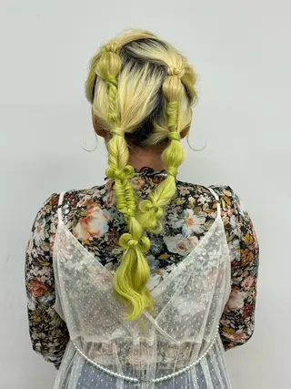 ロング ヘアアレンジ 山之内匠/艶カラー/ ハイトーン/ブリーチのヘアスタイル