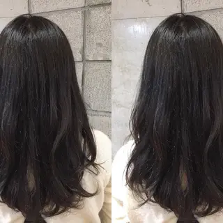 ロング カラー 荒木 依莉亜のヘアスタイル