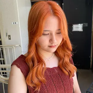 セミロング カラー ヘアアレンジ 🌟🍒ハイトーン 韓国ヘア/ユウミのヘアスタイル