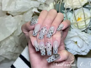 ネイル E.N🦋 長さ出し/持ち込みのネイルデザイン