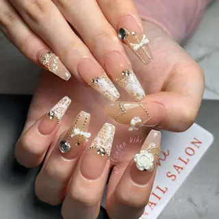 ネイル ユリ🎀長さだし/ パラジェル/持ち込みのネイルデザイン