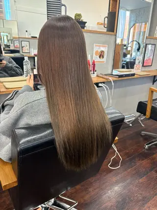 ロング カラー ルプラボウ/篠島 みなみ/豊川のヘアスタイル