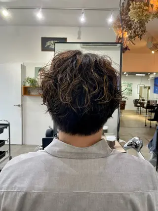 ショート カラー パーマ メンズ JERICHO HAIR所属・ユ カの眉毛・アイブロウイメージ