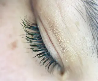 マツエク・マツパ emi+hair&eyelash所属・TIARA Chiakiのマツエク・マツパデザイン