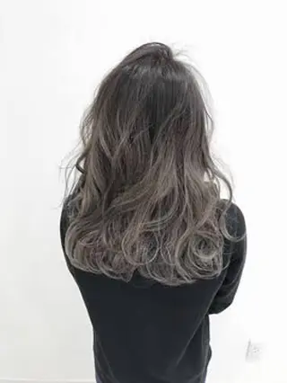 ロング MINAMI 🌙のヘアスタイル