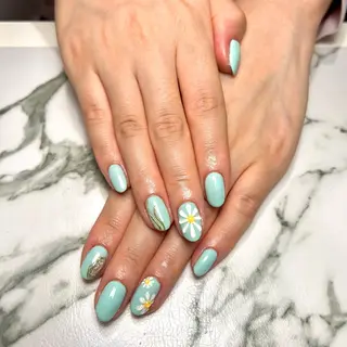 ネイル 中野 優香のネイルデザイン