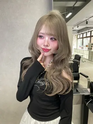 ロング トレンドスタイル/ ワンホン/YURIのヘアスタイル