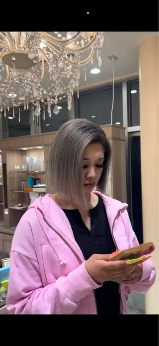 ショート カラー ヘアサロンアウラ所属・旭岡龍明/ハイトーン /ケアブリーチのヘアスタイル