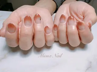 ネイル 市川 麻衣子のネイルデザイン