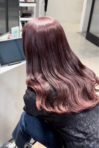 セミロング yui/色気カラー /暖色カラーのヘアスタイル