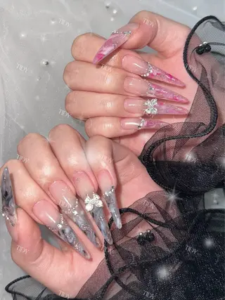 ネイル TIDY M&Mのネイルデザイン