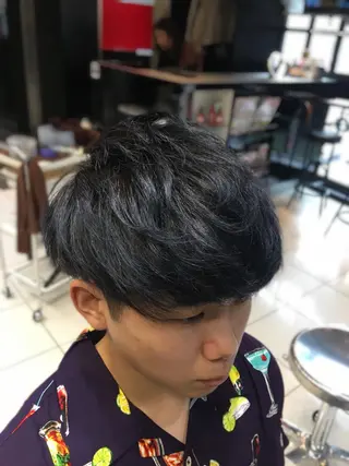 ショート カラー メンズ ano渋谷(旧Lauburu  bat.hair渋谷2号店所属・メンズ特化🔥 アサオカカズキのヘアスタイル