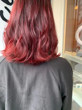 カラー インナー×縮毛矯正 ピンクカラー澤井里菜のヘアスタイル